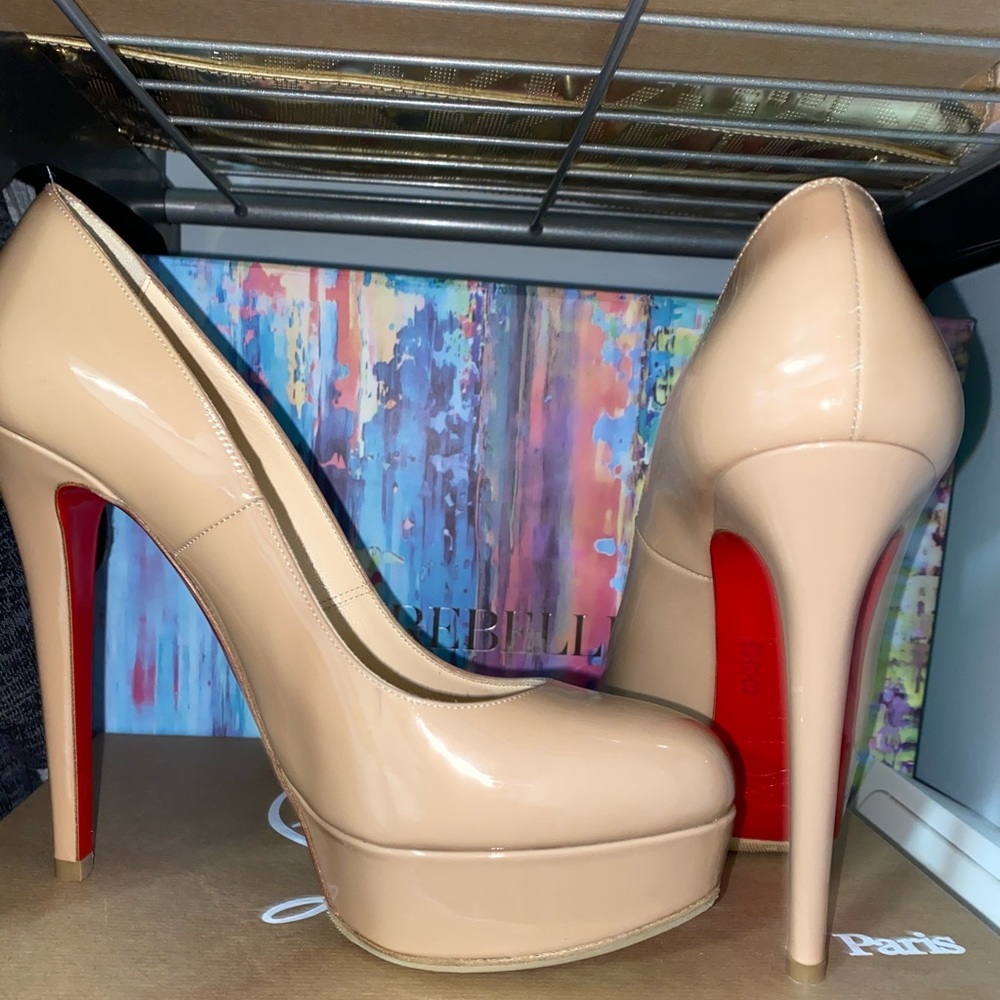 ❌SOLD❌- Authentic Christian Louboutin Heels